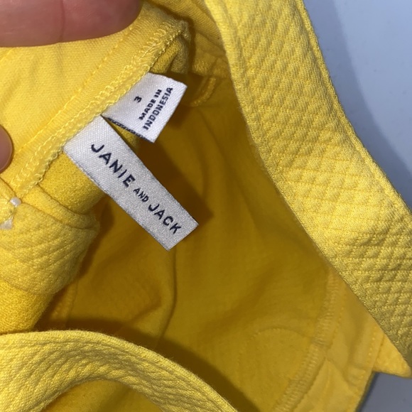 Janie And Jack Toddler Girl Quilted Yellow Short Romper Size 3 - Picture 6 of 7